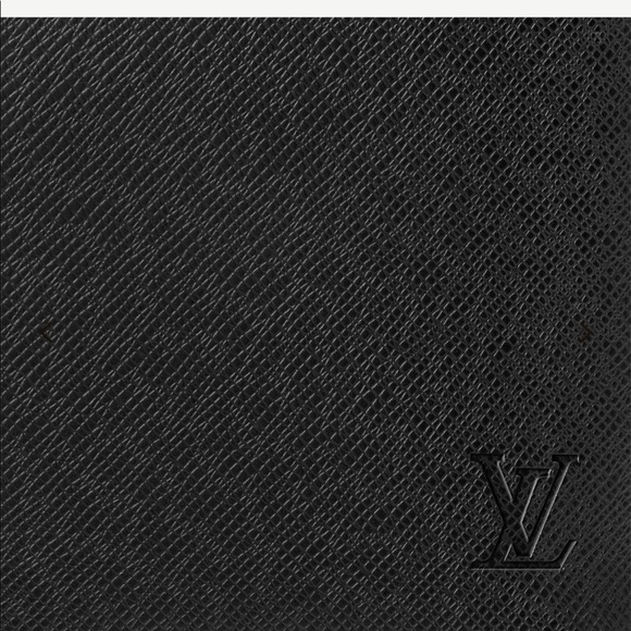 Louis Vuitton Amerigo NM Taiga Noir Wallet